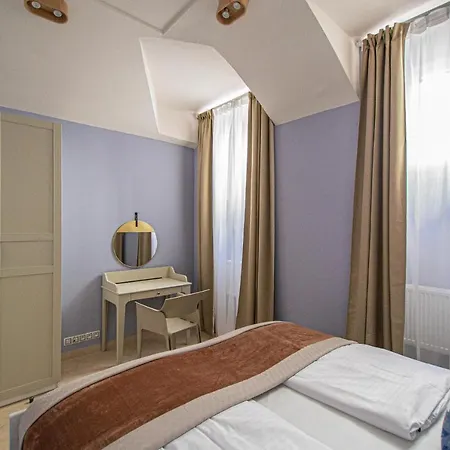 Modern And Spacious In Center * Praha