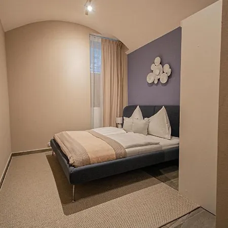 Modern And Spacious In Center Praha