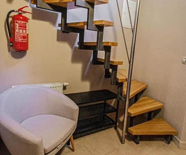 Modern And Spacious In Center Apartamento *