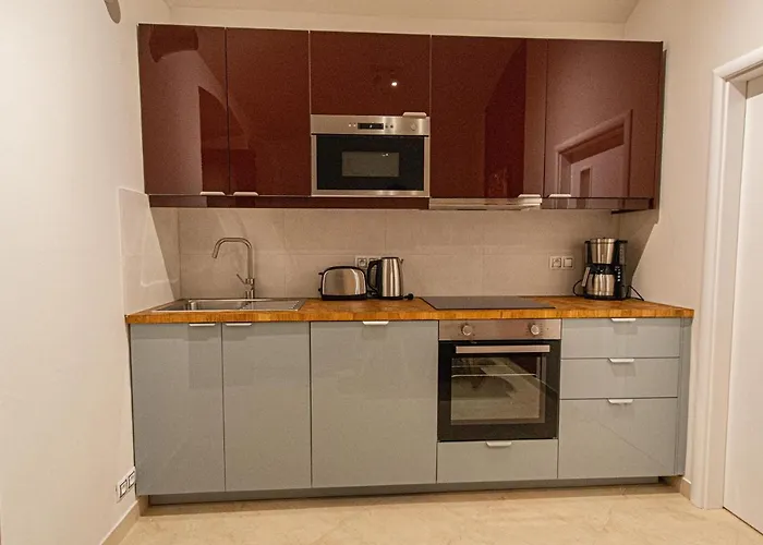 Modern And Spacious In Center Apartamento *